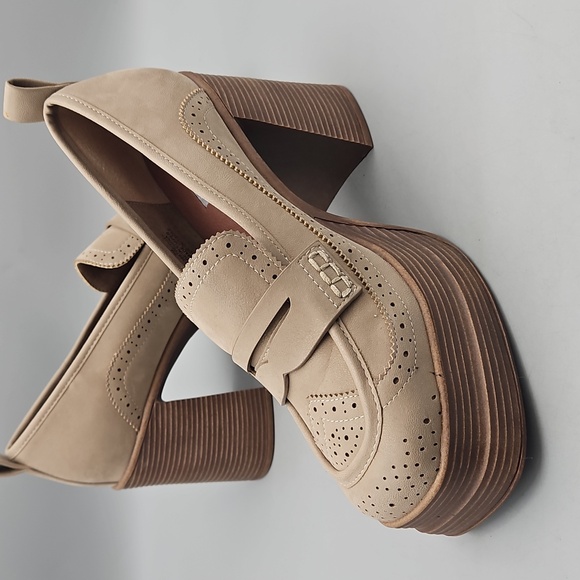 MIA Women’s Yisel PLATFORM Loafer Platform PUMP Women 9 - Picture 4 of 11